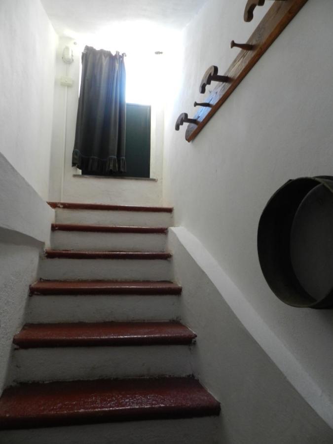Appartement Trilocale In Dimora Tipica à Montale  Extérieur photo