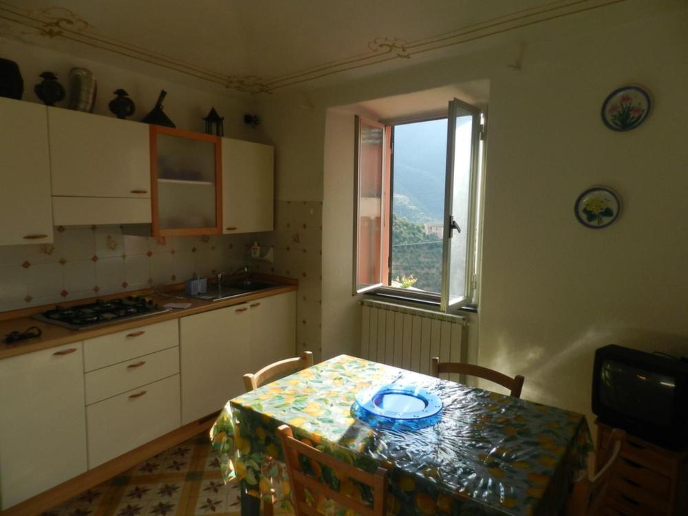 Appartement Trilocale In Dimora Tipica à Montale  Extérieur photo