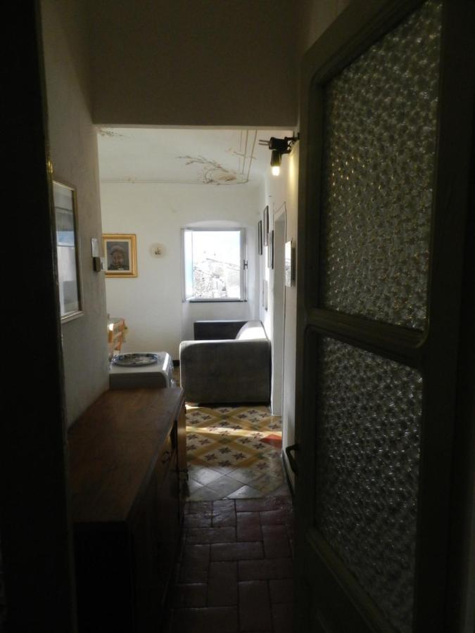 Appartement Trilocale In Dimora Tipica à Montale  Extérieur photo